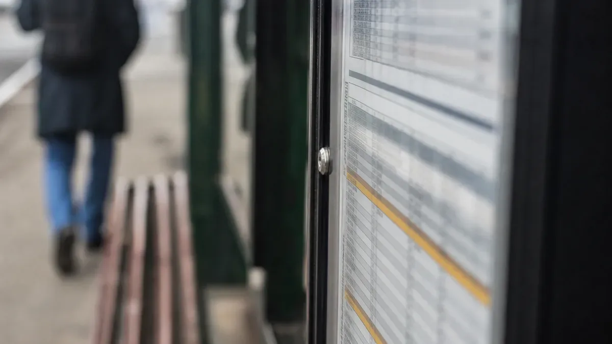 Zmiany w rozkładzie autobusów 117 i 119. Jeden kurs znika