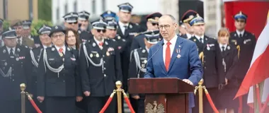 Strażackie święto w Zielonej Górze. Awanse, odznaczenia i lekcja bezpieczeństwa