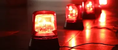 Alarmy wciąż w mocy. Służby pozostają w gotowości na dłużej