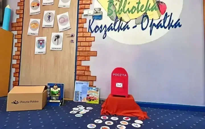 Czerwona skrzynka i tor przeszkód - przedszkolaki poznały pracę listonosza