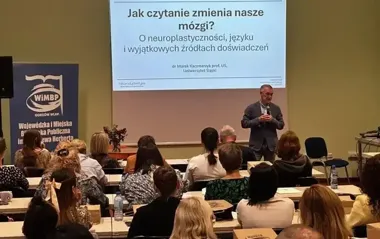 Biblioteki wchodzą w cyfrową erę, nie tracąc z oczu czytelnika