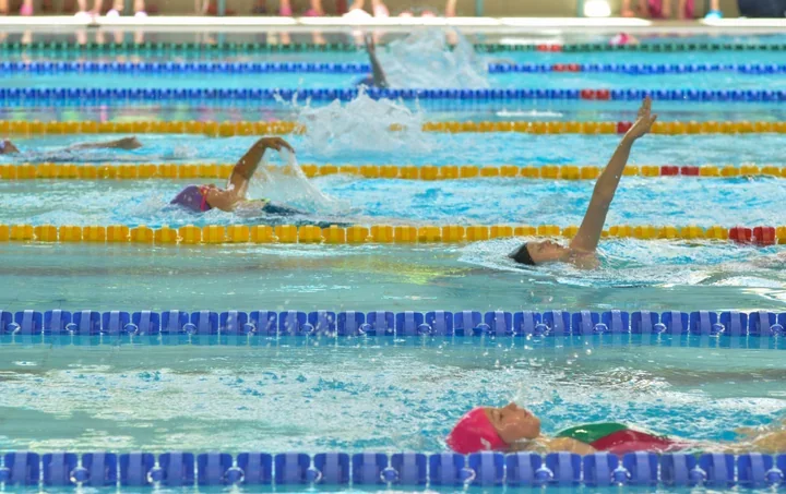 Gorzów w krajowej czołówce. 200 tysięcy złotych na naukę pływania dzieci