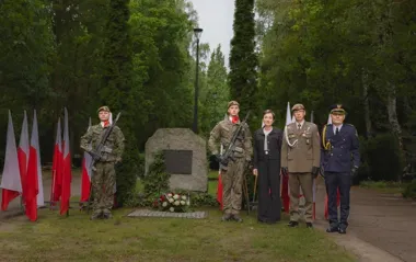 W Gorzowie oddano hołd ofiarom wojny. Pamięć trwa przy Żwirowej