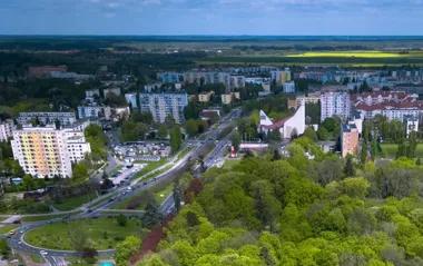 Remont ulicy Piłsudskiego. Kierowców czekają zwężenia, pieszych nowy ciąg