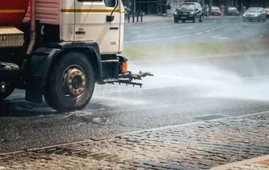 Zraszanie ulic rusza w Gorzowie. Obejmie główne trasy miasta