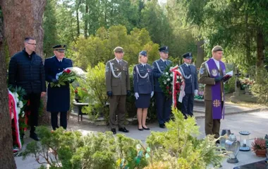 Na gorzowskim cmentarzu pamięć o Smoleńsku wróciła do grobów Borowskich