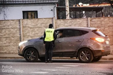 Nietrzeźwi kierowcy wciąż wycofywani z dróg - policja bez tolerancji