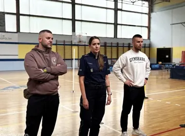 Policyjny test sprawności zaskoczył uczniów klas mundurowych